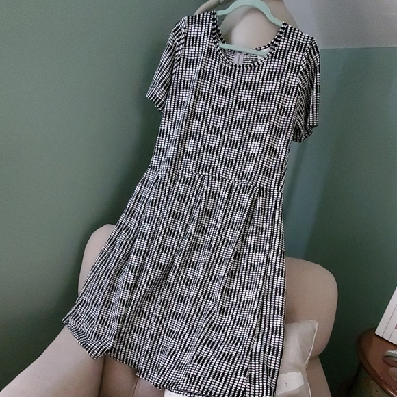 🔴SOLD LuLaRoe B&W polka-dot dress 2xl - Picture 1 of 4